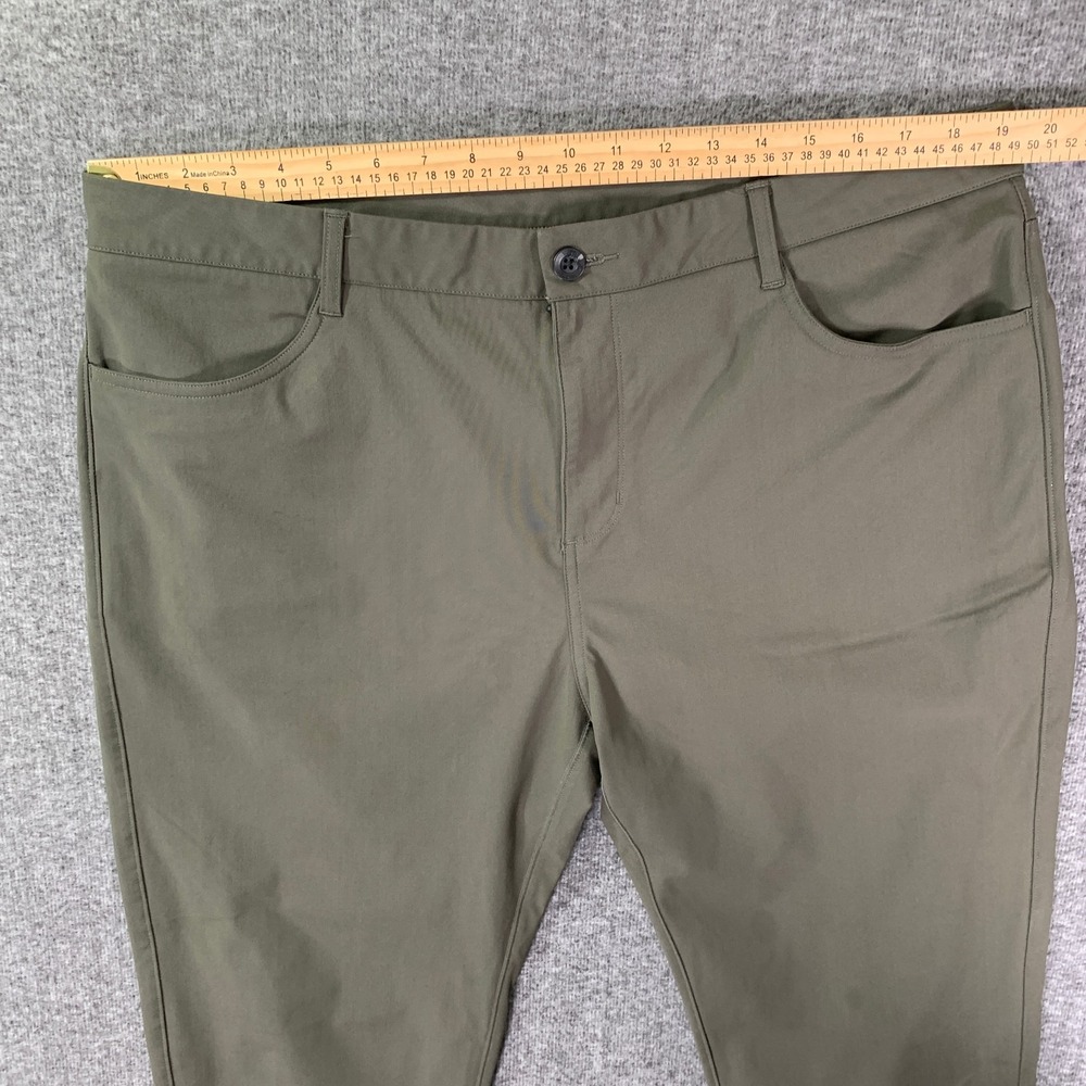 Vuori Meta Pants Men 38x29 Green Chino Trousers Performance Modern - Picture 7 of 14